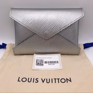 Louis Vuitton Metallic Silver Medium Epi Kirigami